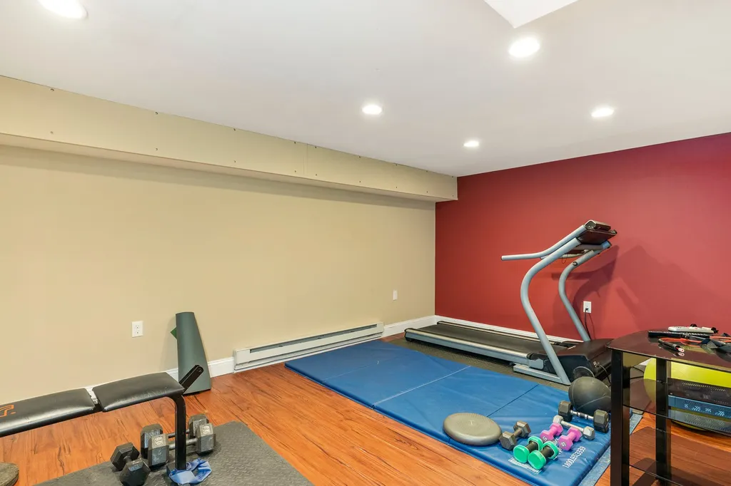 18 Smith Farm Road Stratham NH 03885
