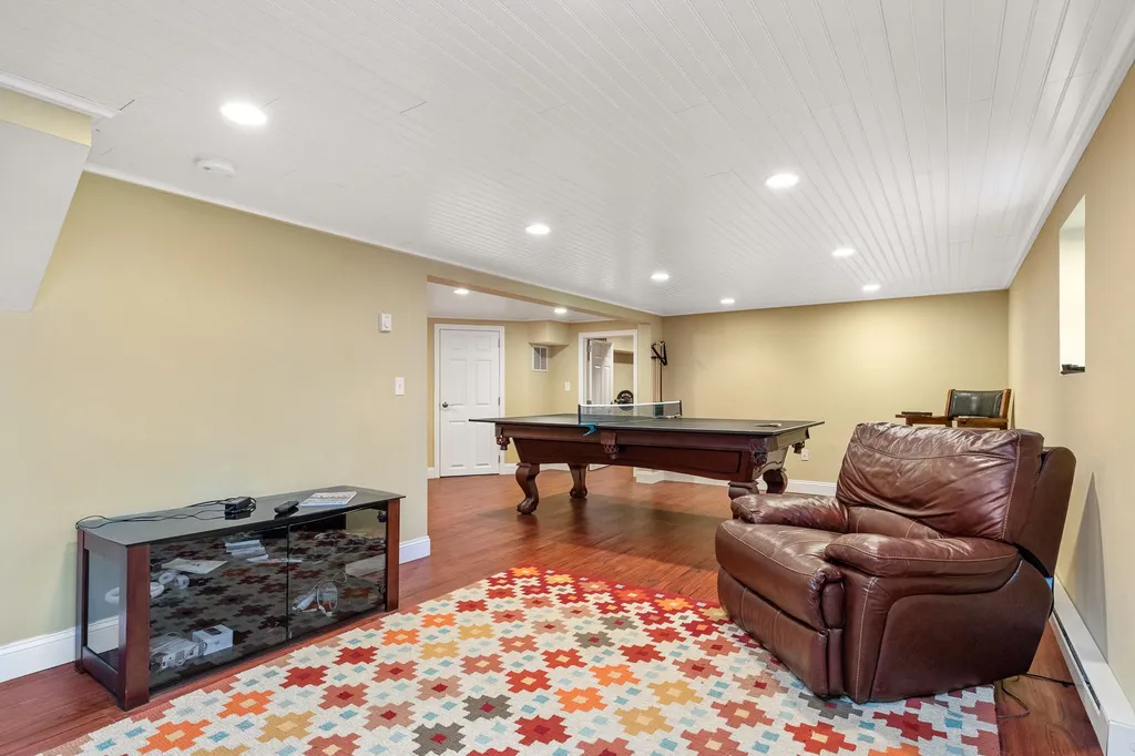 18 Smith Farm Road Stratham NH 03885