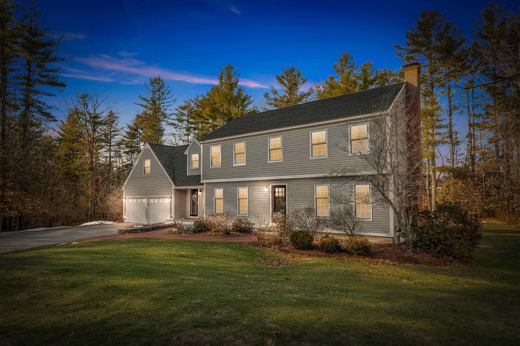18 Smith Farm Road Stratham NH 03885