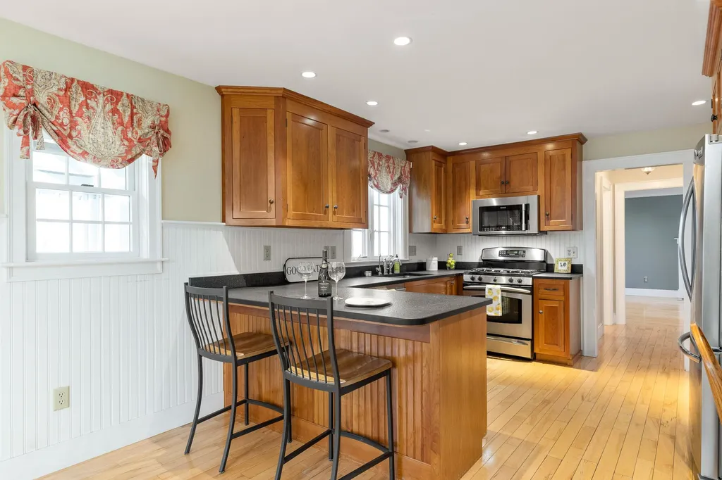 18 Smith Farm Road Stratham NH 03885