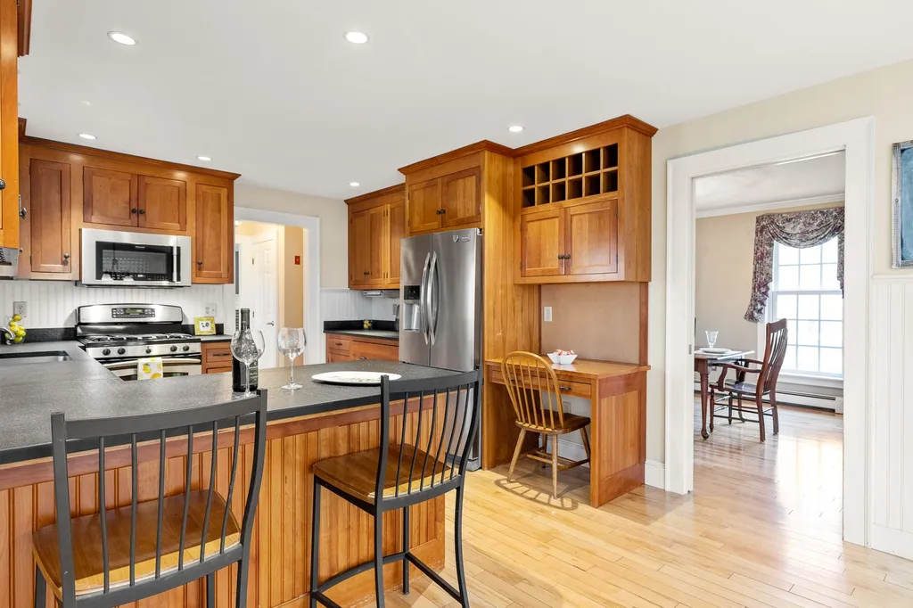 18 Smith Farm Road Stratham NH 03885