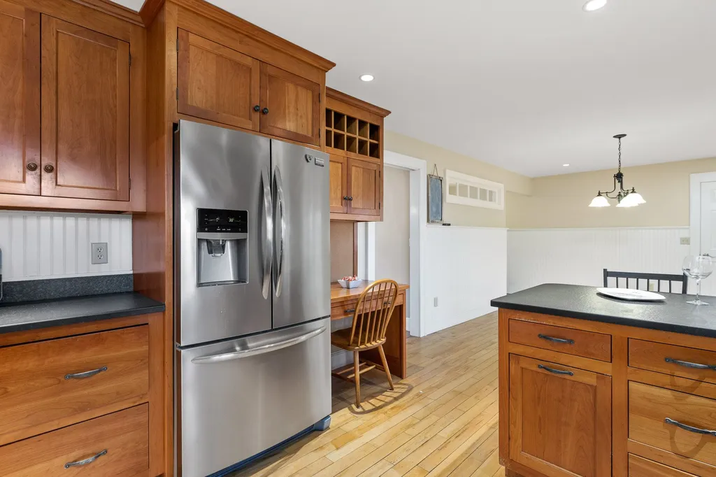 18 Smith Farm Road Stratham NH 03885