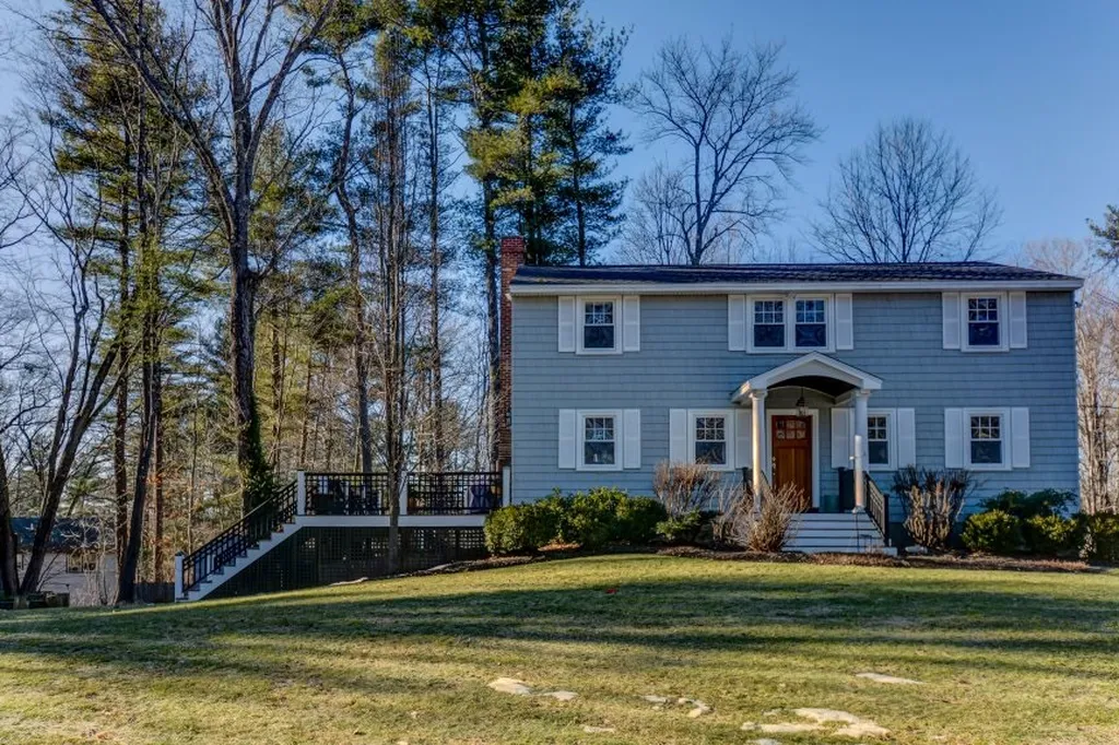 10 Ffrost Drive Durham NH 03824