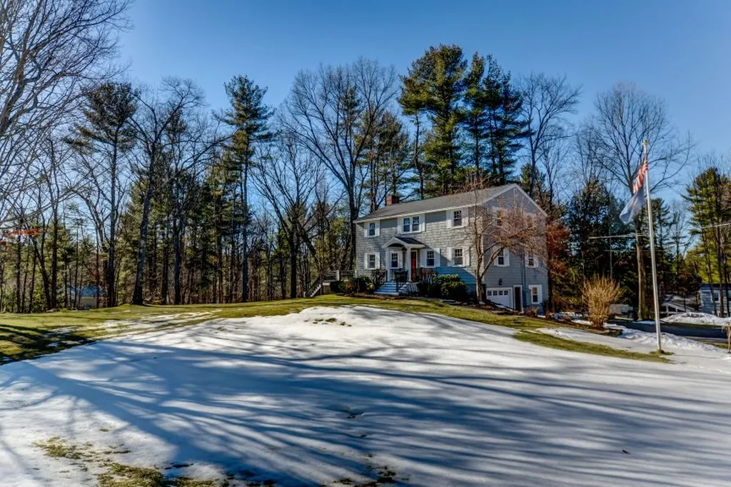 10 Ffrost Drive Durham NH 03824