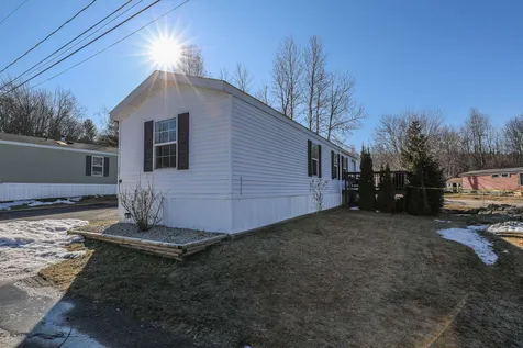 33 Colby Road Newmarket NH 03857