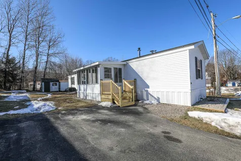 33 Colby Road Newmarket NH 03857