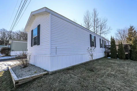 33 Colby Road Newmarket NH 03857