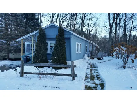 37 Cogswell Way Enfield NH 03748