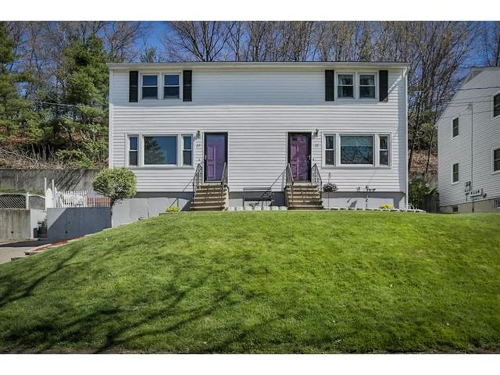 27 Intervale Street Nashua NH 03064