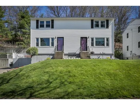 27 Intervale Street Nashua NH 03064