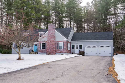 2 Strawberry Hill Road Bedford NH 03110