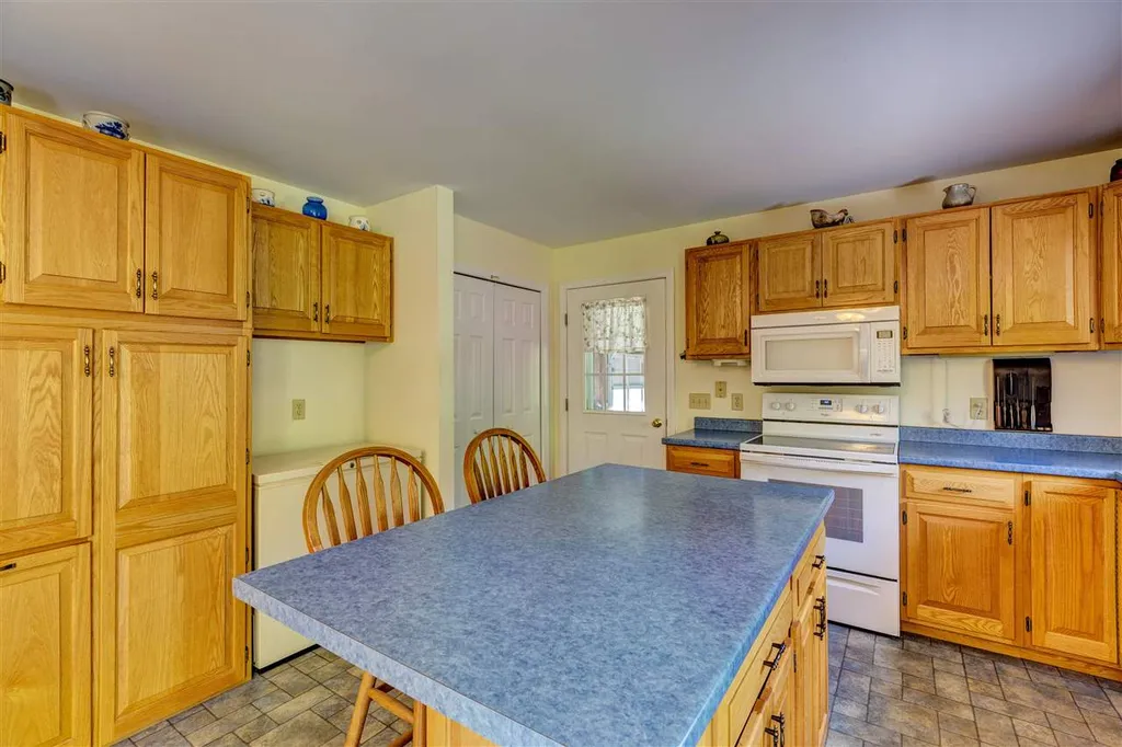 34 Dingleton Hill Road Cornish NH 03745