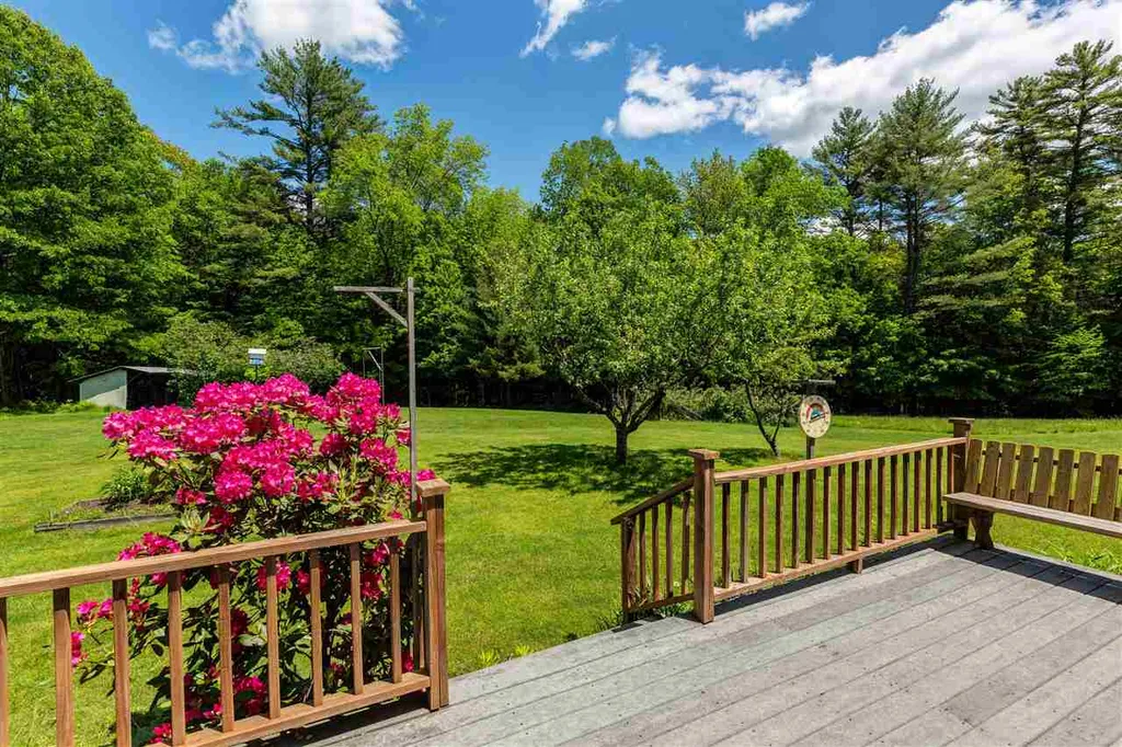 34 Dingleton Hill Road Cornish NH 03745