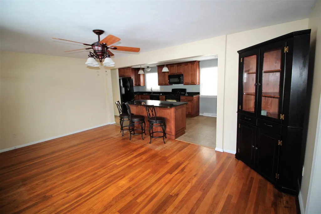 15 Simonds Road Portsmouth NH 03801