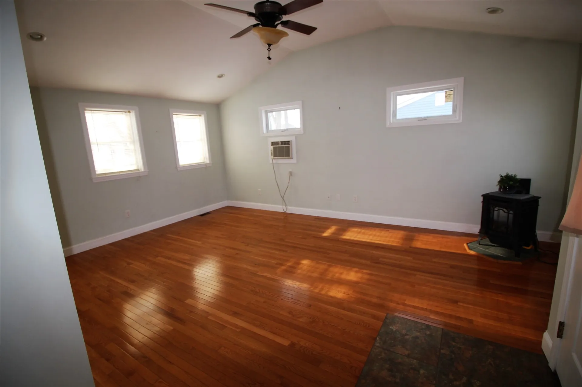 15 Simonds Road Portsmouth NH 03801