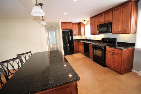 15 Simonds Road Portsmouth NH 03801