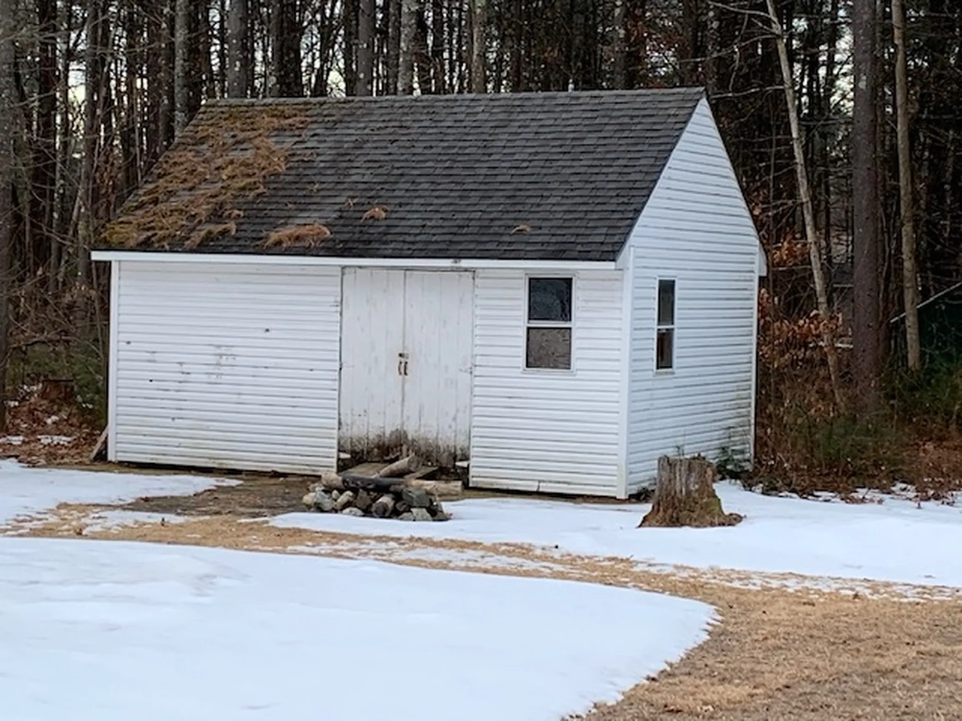 7 Nesenkeag Drive Litchfield NH 03052