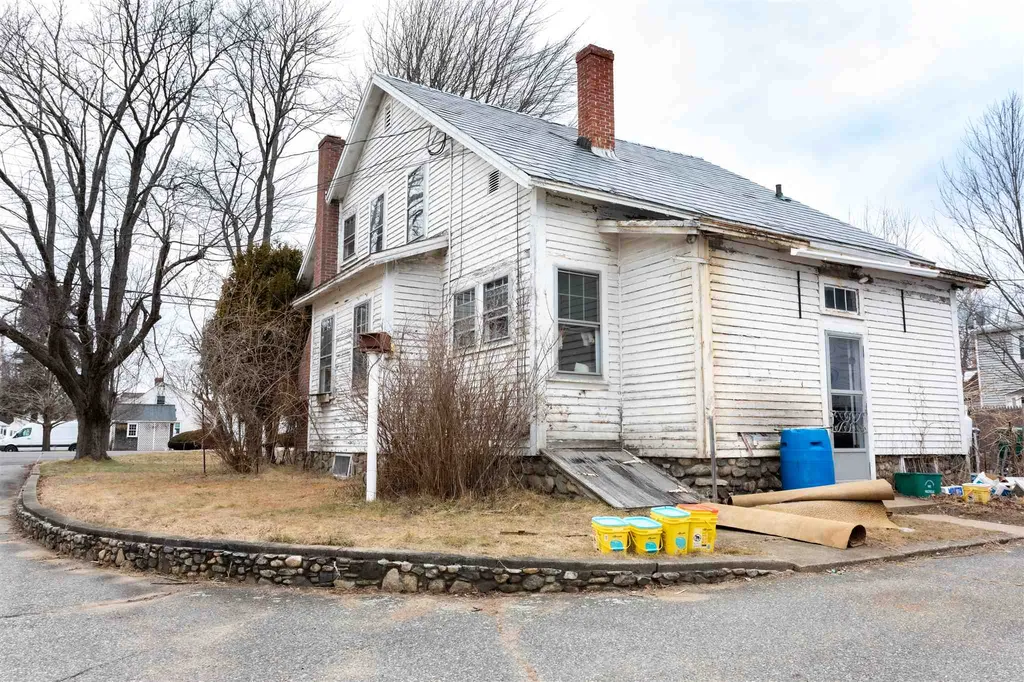 15 Anns Lane Hampton NH 03842
