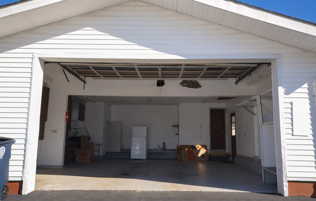 21 Dexter Street Nashua NH 03060