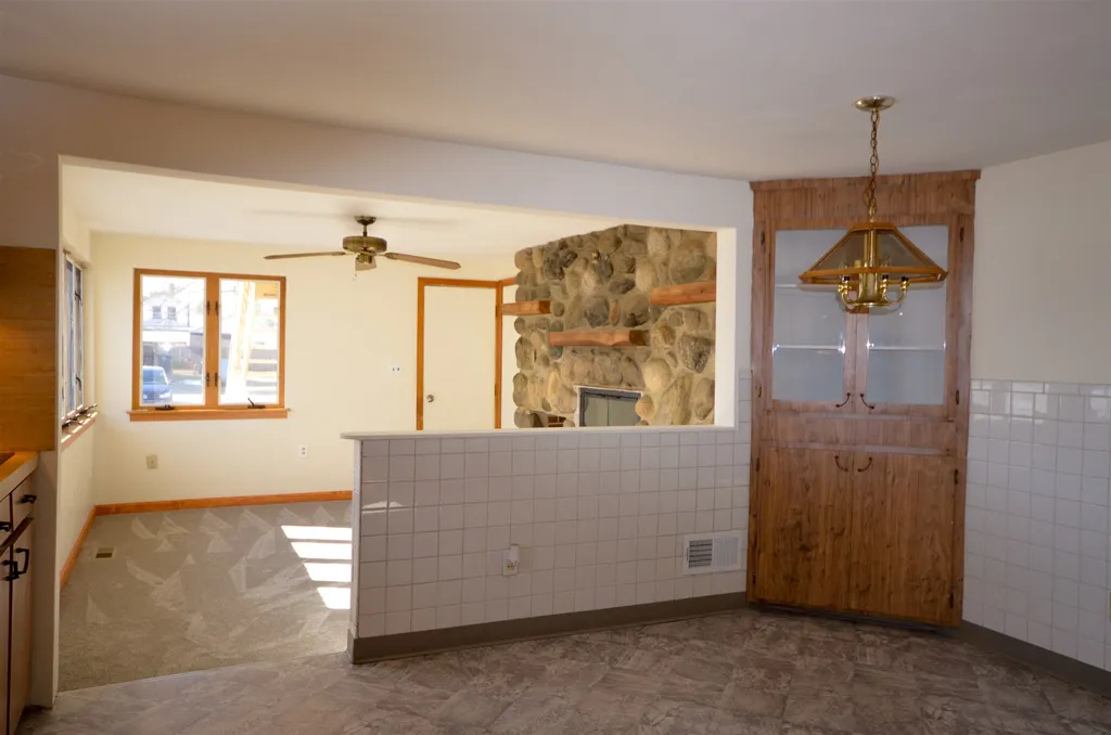 21 Dexter Street Nashua NH 03060
