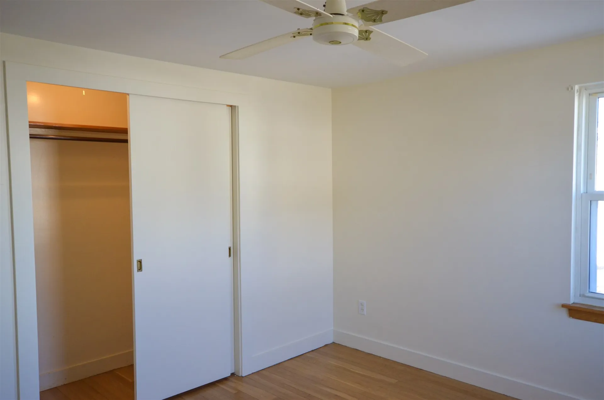 21 Dexter Street Nashua NH 03060