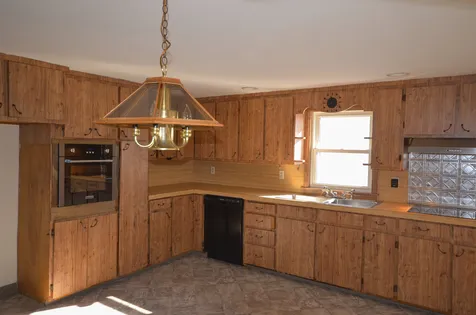 21 Dexter Street Nashua NH 03060