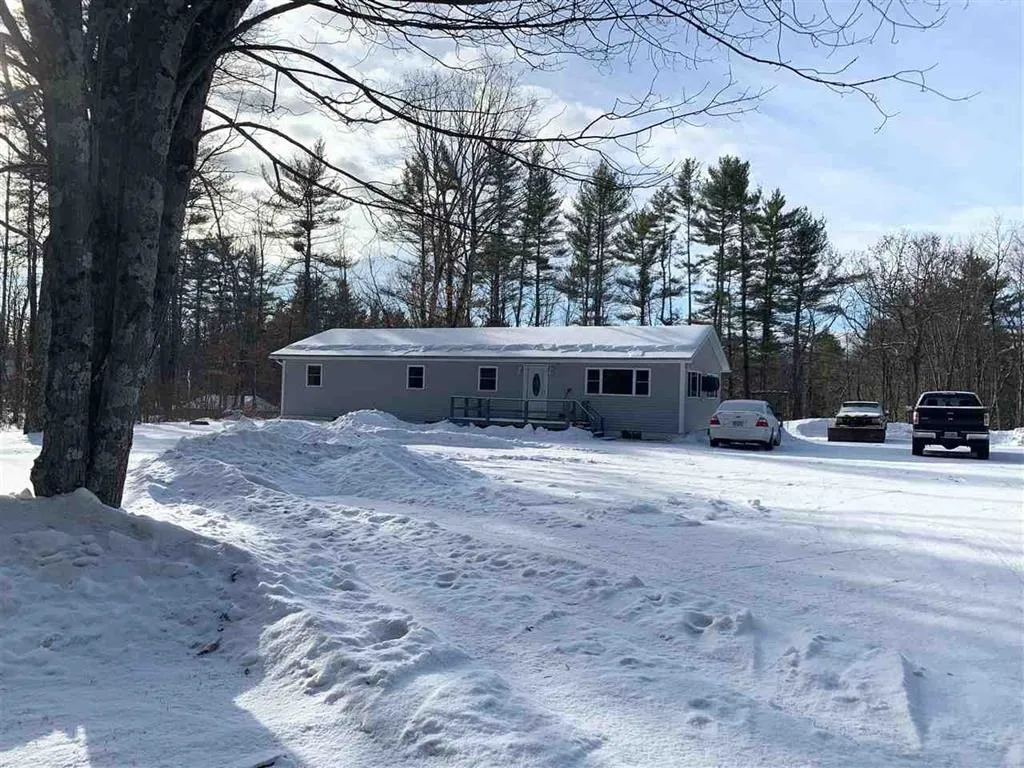 40 Chichester Road Loudon NH 03307