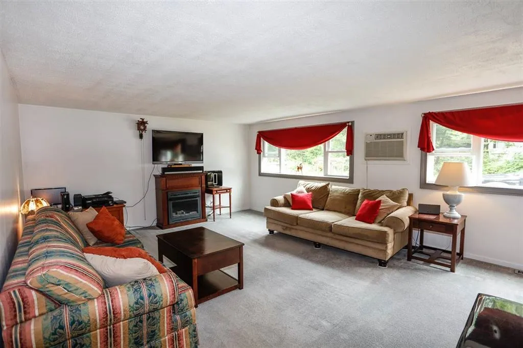 40 Chichester Road Loudon NH 03307