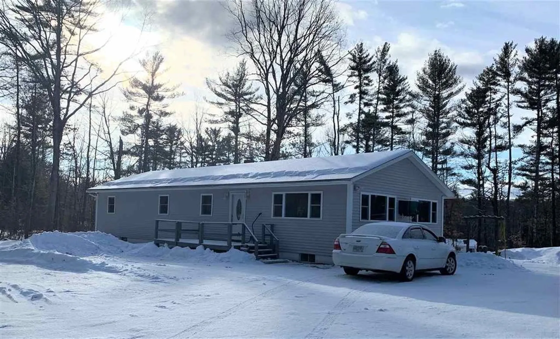 40 Chichester Road Loudon NH 03307