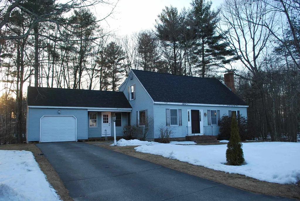 19 Pinewood Drive Somersworth NH 03878