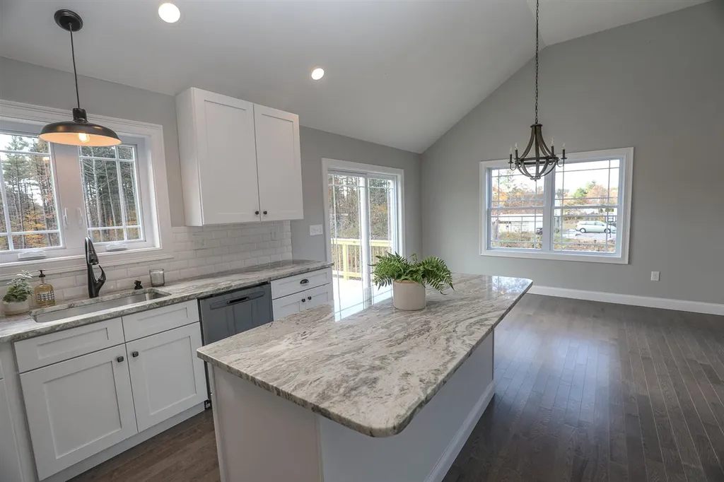 10 Pine Acres Road Allenstown NH 03275