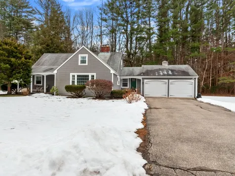 13 Mooreland Avenue Concord NH 03301