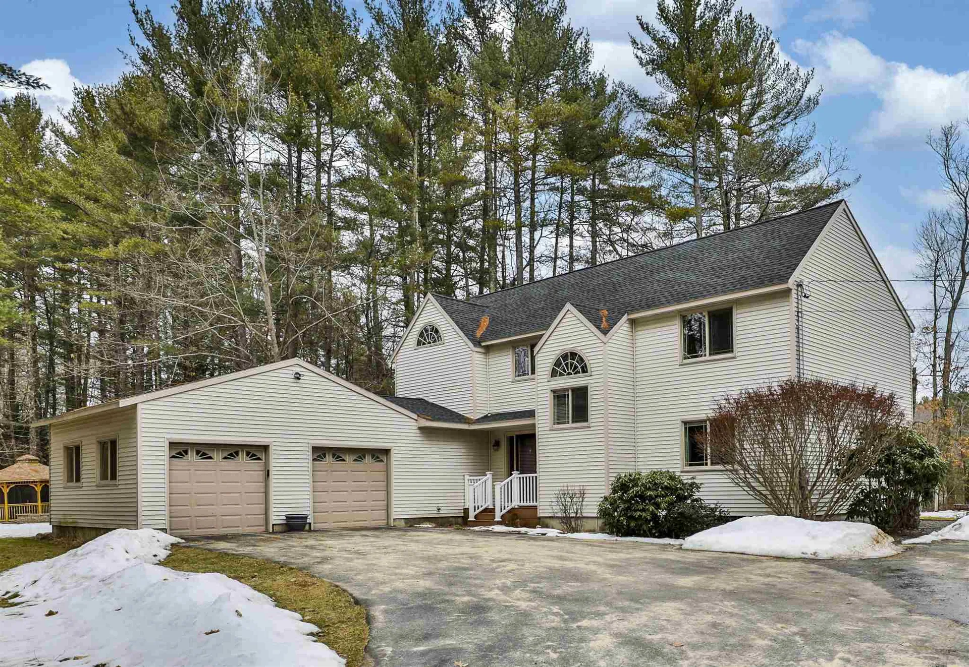 108 Horace Greeley Road Amherst NH 03031