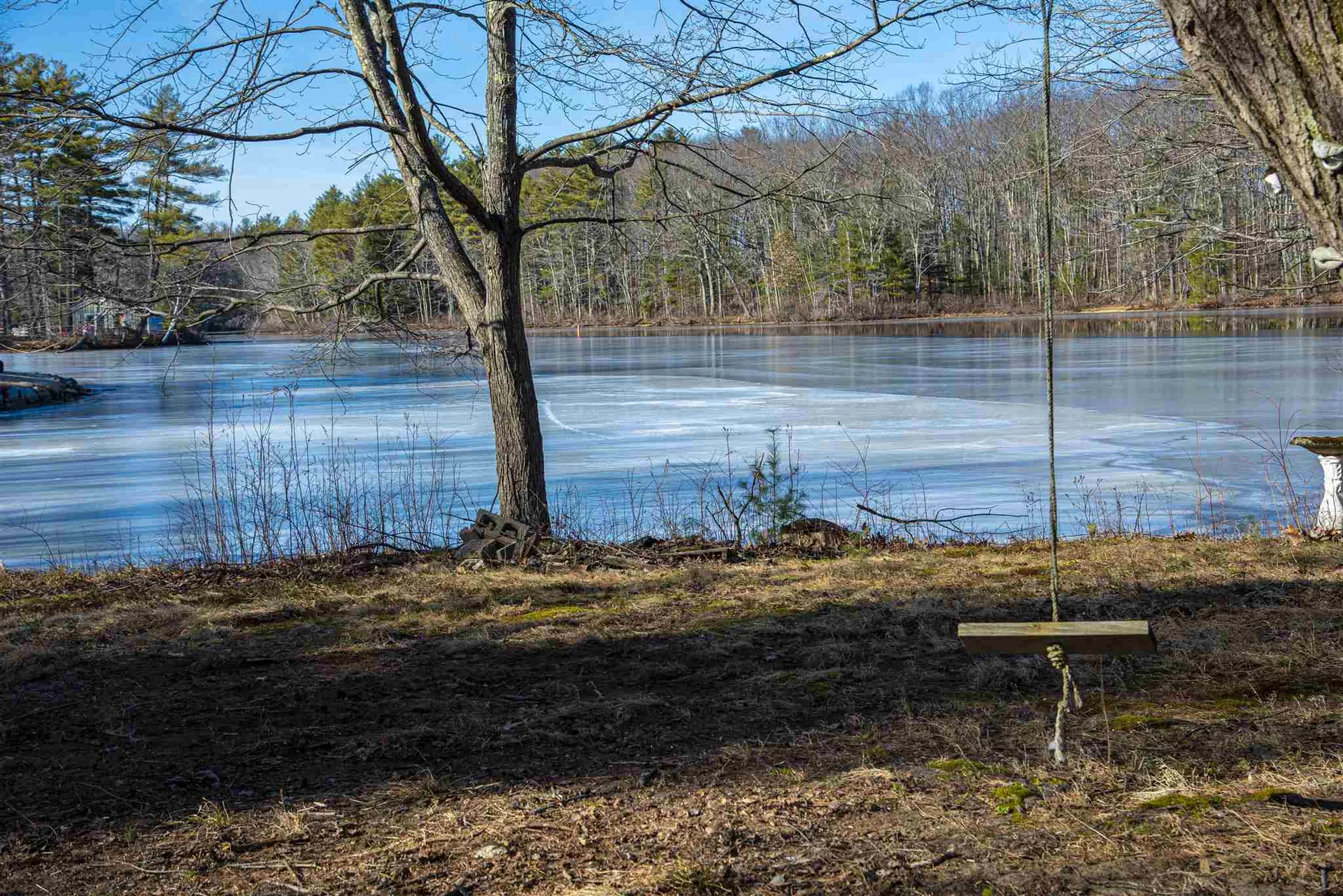 22 Cove Road East Kingston NH 03827