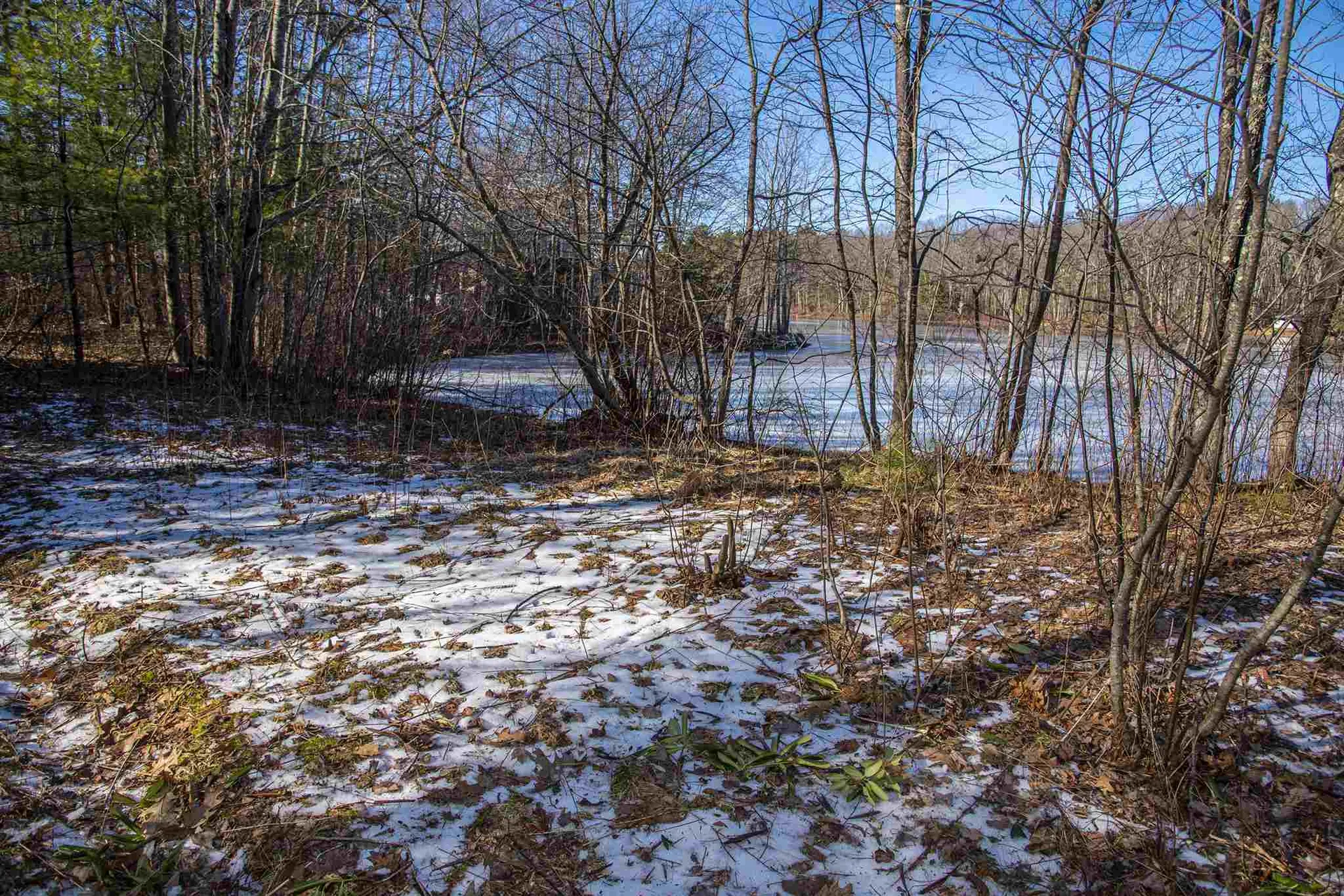22 Cove Road East Kingston NH 03827