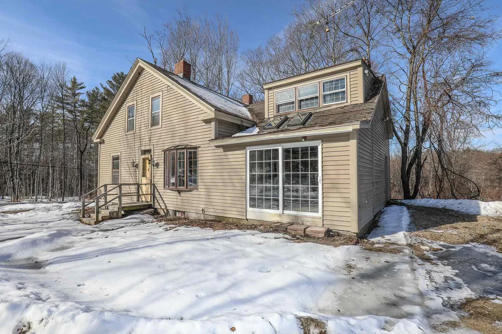 1234 Pleasant Street Webster NH 03303