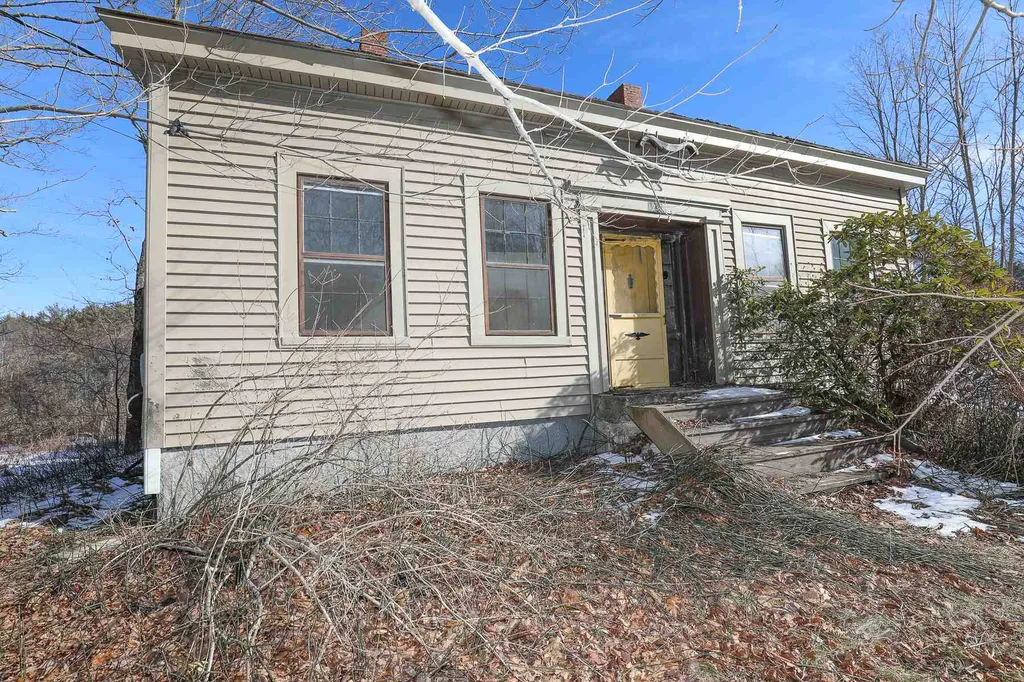 1234 Pleasant Street Webster NH 03303