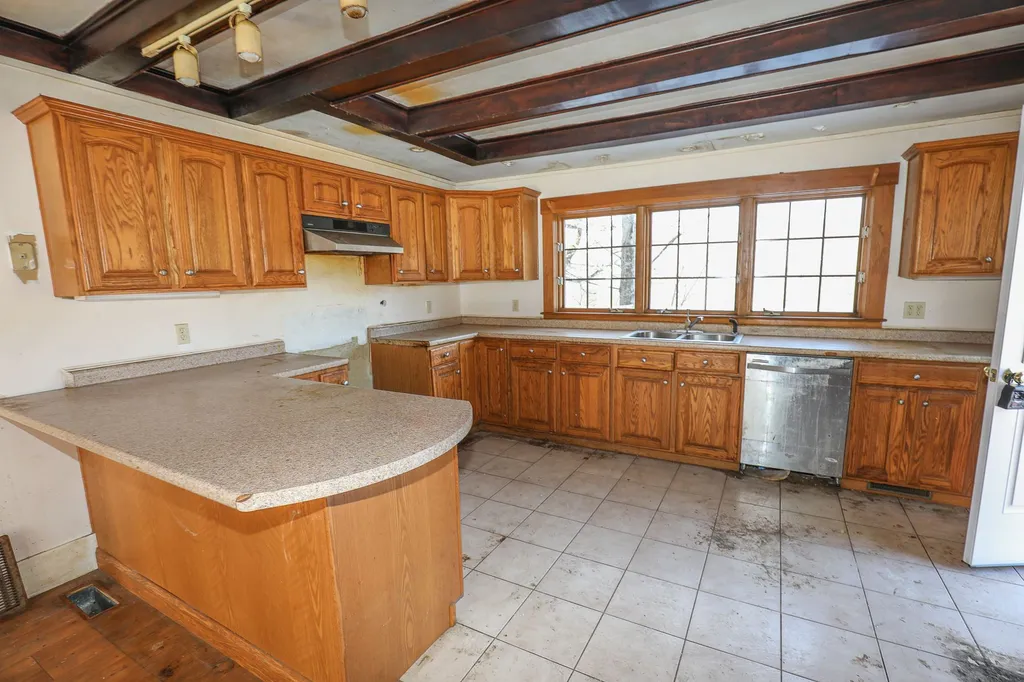 1234 Pleasant Street Webster NH 03303