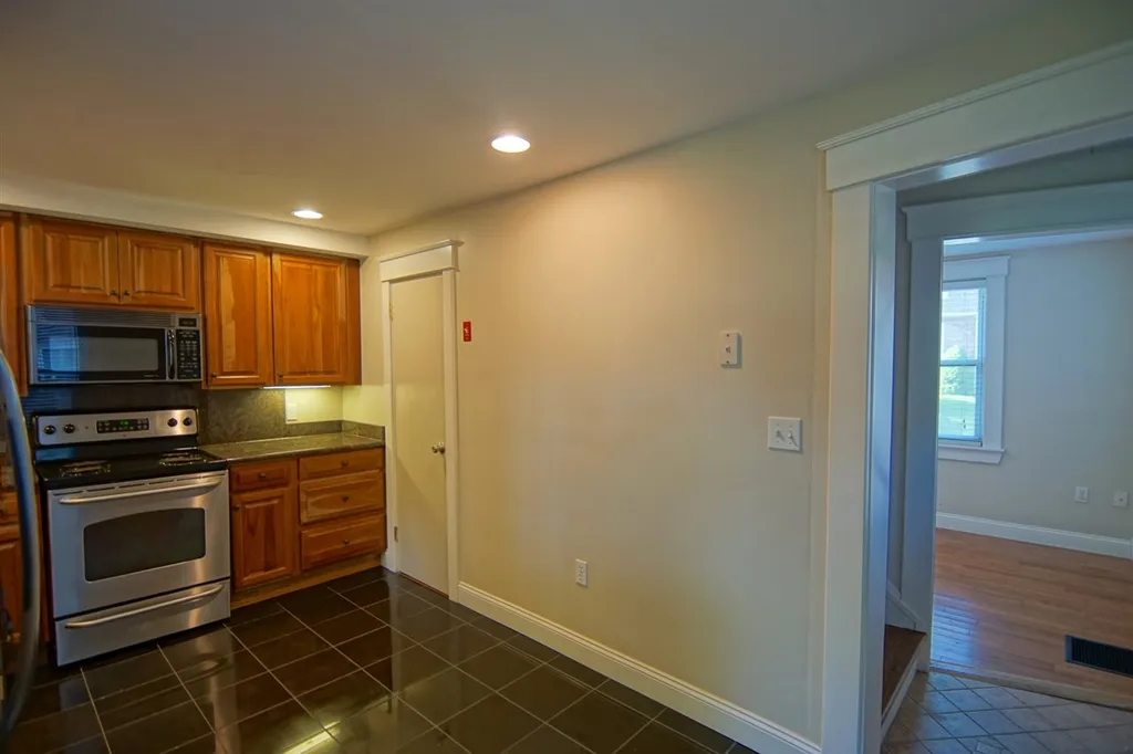 104 Raleigh Way Portsmouth NH 03801