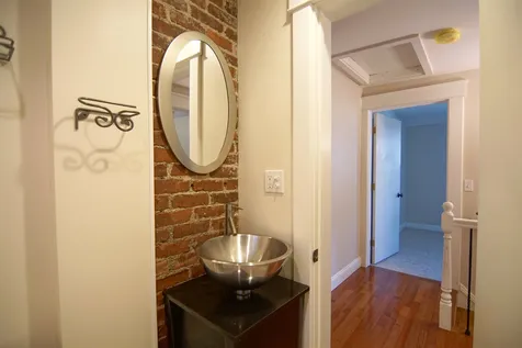 104 Raleigh Way Portsmouth NH 03801