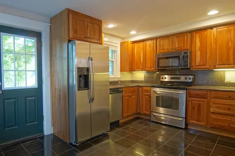 104 Raleigh Way Portsmouth NH 03801