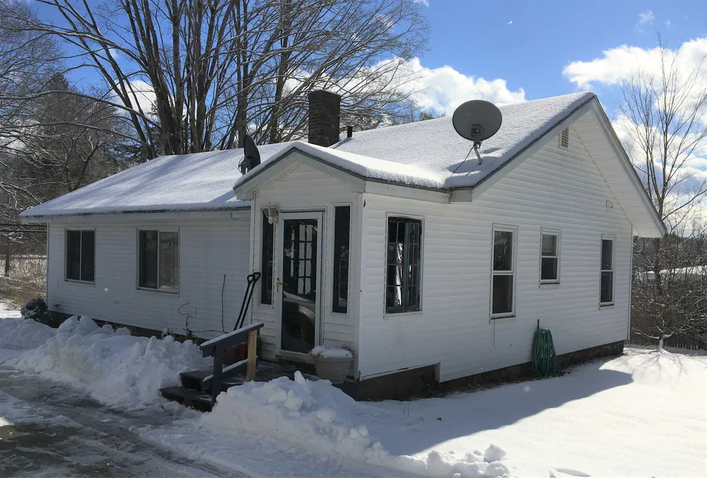 62 Sanborn Street Franklin NH 03235