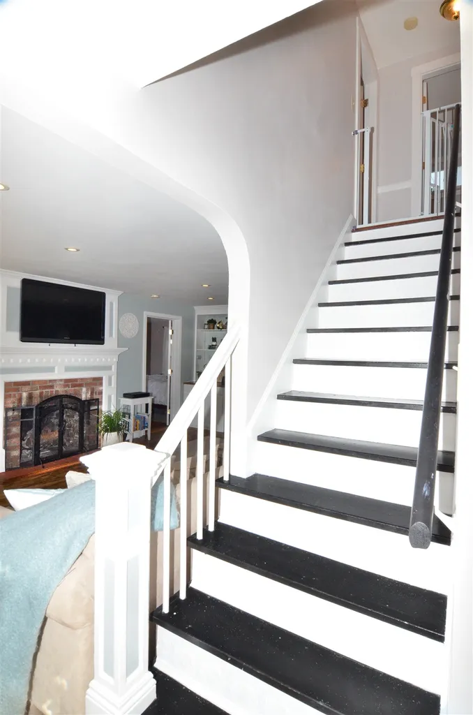 137 Edmond Street Goffstown NH 03045