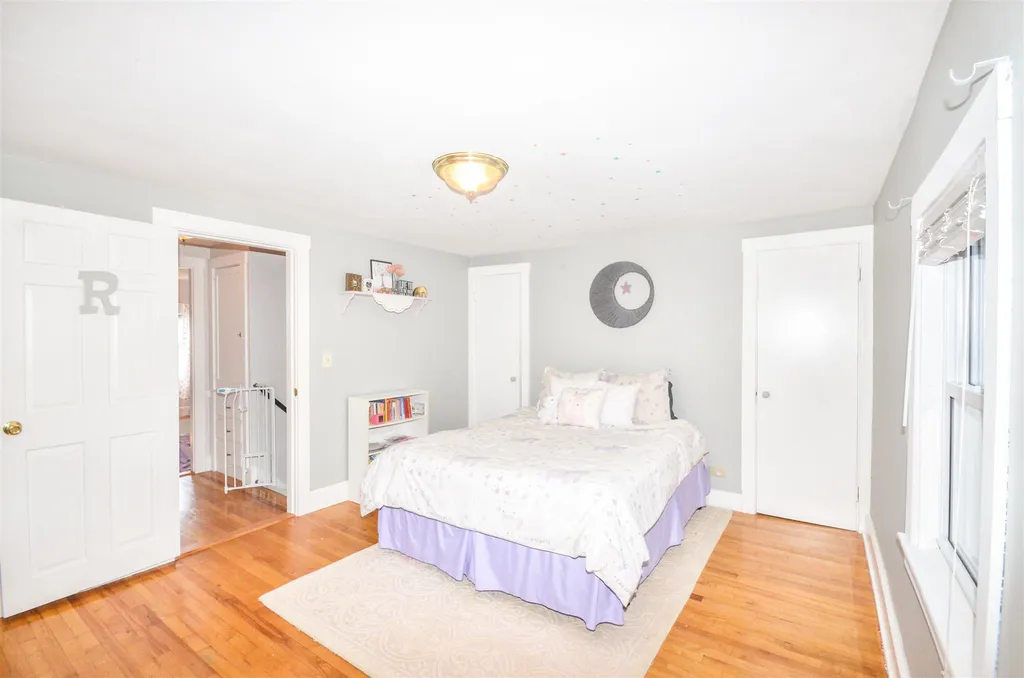 137 Edmond Street Goffstown NH 03045