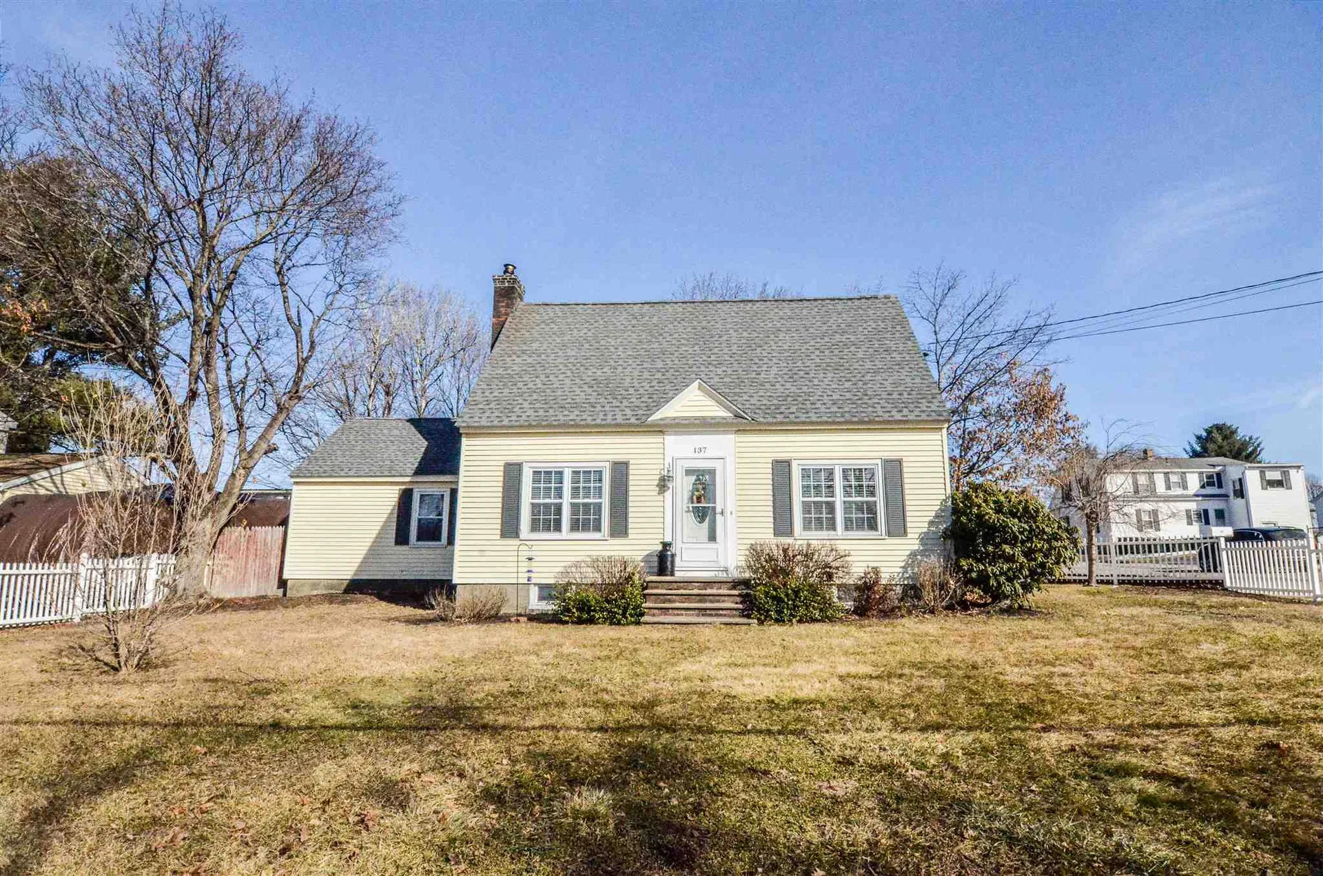 137 Edmond Street Goffstown NH 03045