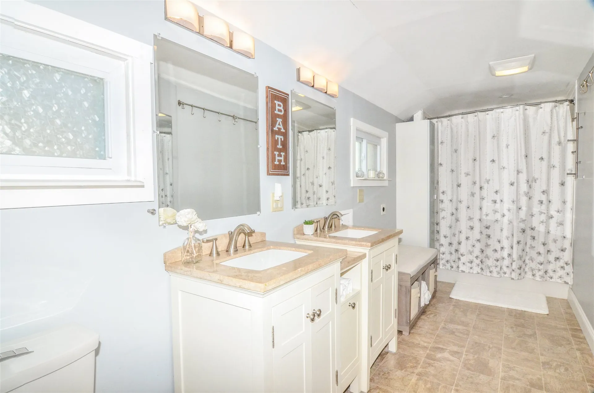 137 Edmond Street Goffstown NH 03045
