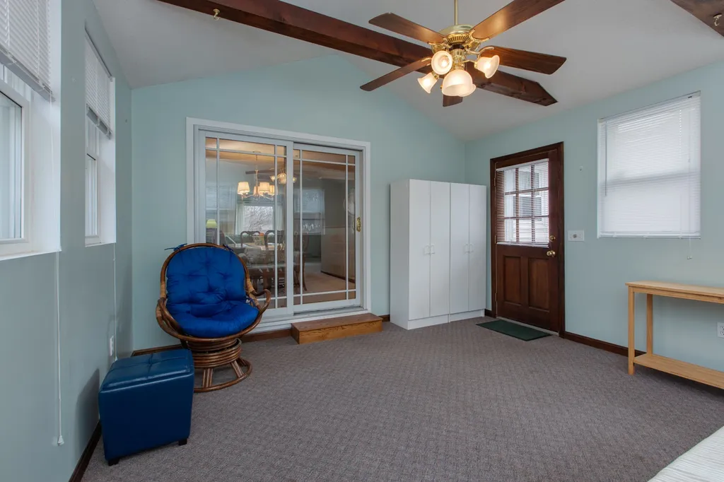 4 Debbie Terrace Derry NH 03038