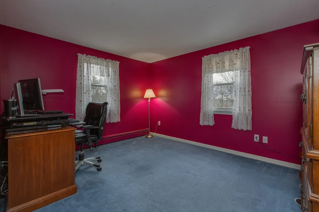 4 Debbie Terrace Derry NH 03038