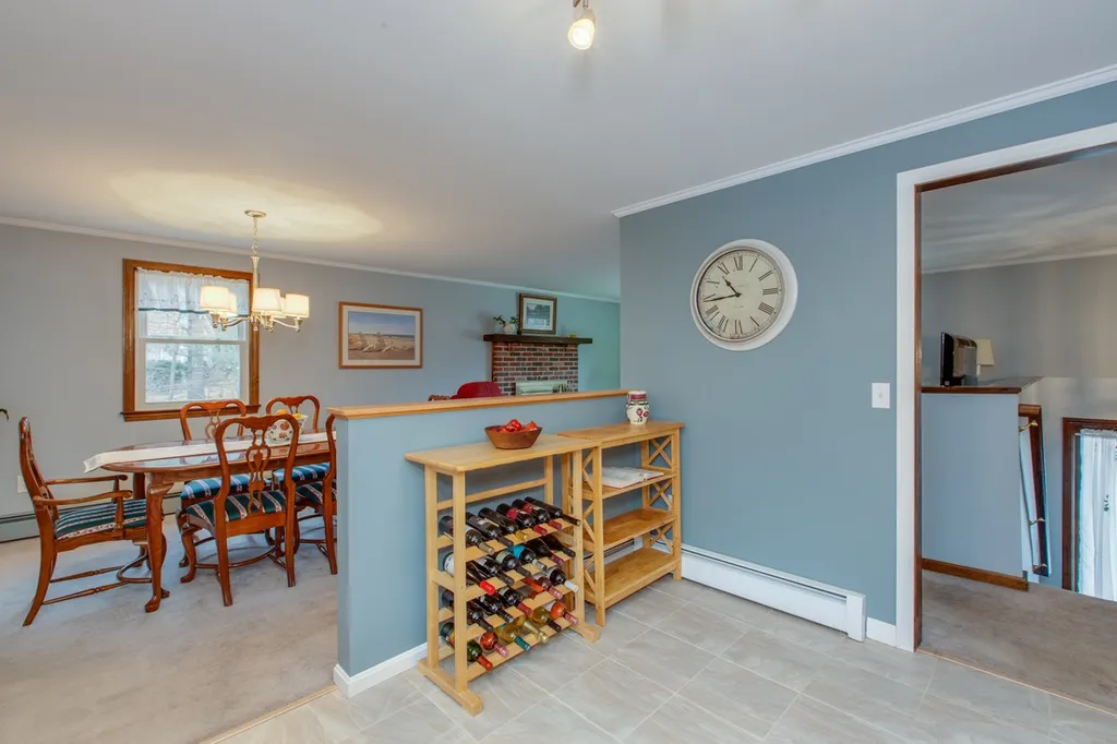 4 Debbie Terrace Derry NH 03038