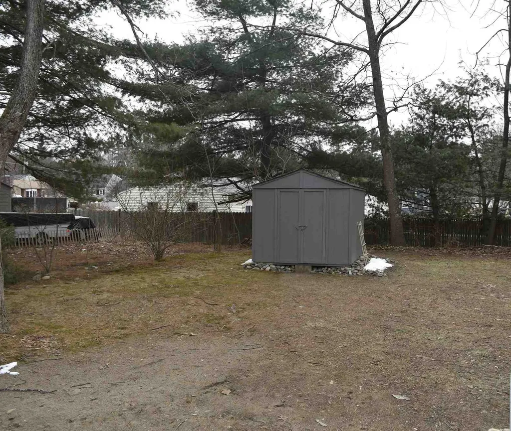 4 Keith Street Nashua NH 03062